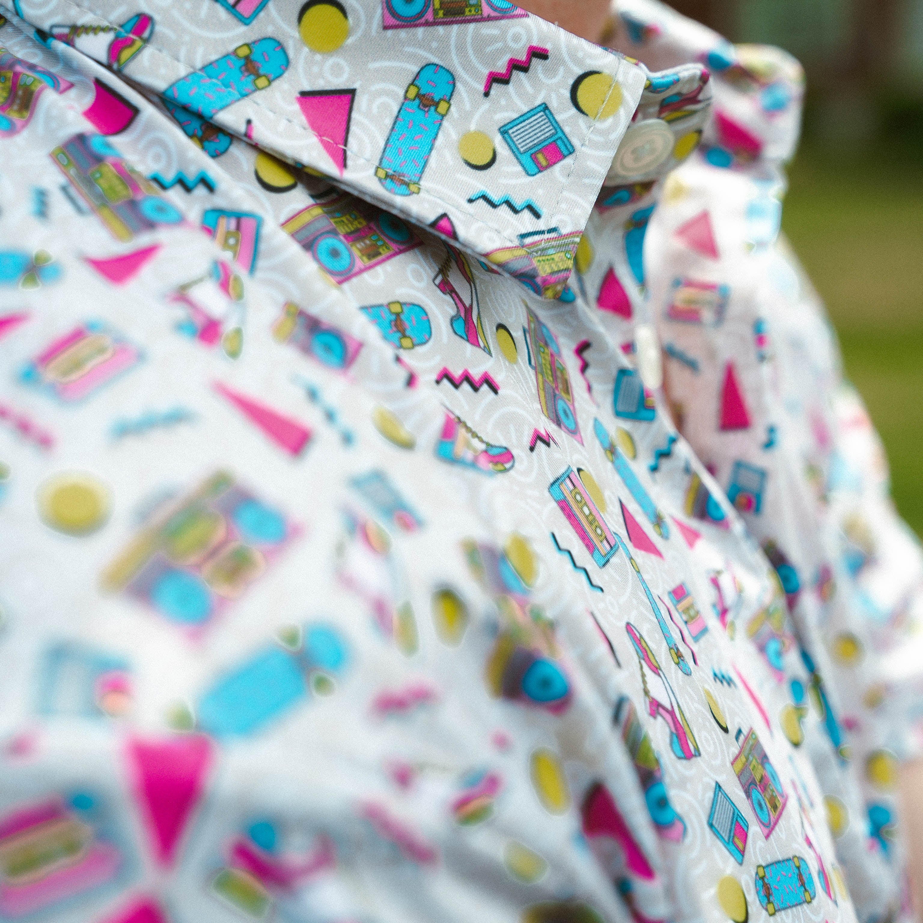For the birds golf mens patterned golf polo with a throwback 90s design